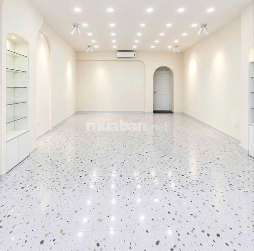 SIÊU PHẨM ĐƯỜNG HOA - 36F HOA LAN, P.2, Q.PN - 4 Tầng,suốt, DTSD 380m2