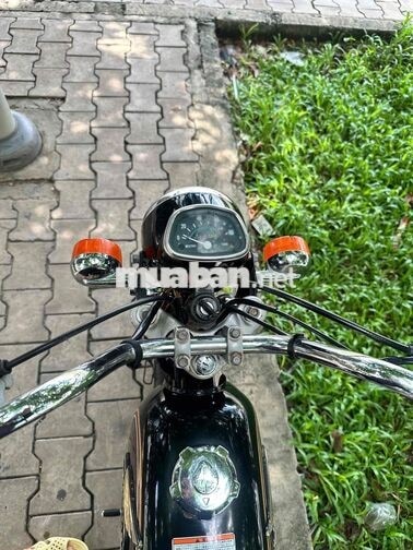 Honda CD90 màu Đen