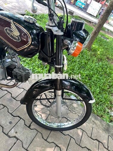 Honda CD90 màu Đen
