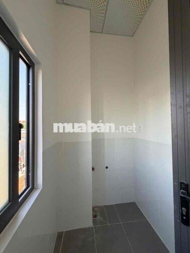 cho Thuê Nhà Bà Điểm Có Sân Đậu Xe Hơi