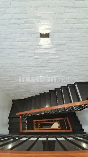 CHO THUÊ NHÀ KHU VEN SÔNG TÂN PHONG, QUẬN 7 - 3 LẦU,4PN - GIÁ 26 TR/T