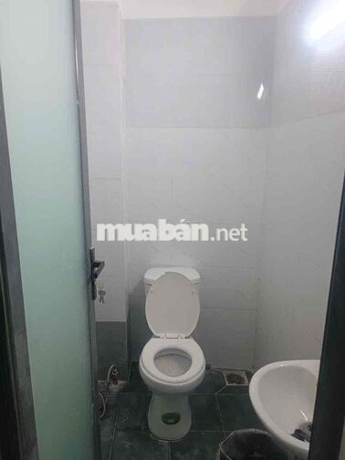 nhà thuê ql1a an lạc bình Tân DT 72m giá 8tr5