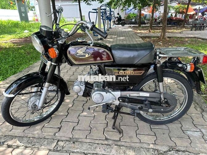 Honda CD90 màu Đen