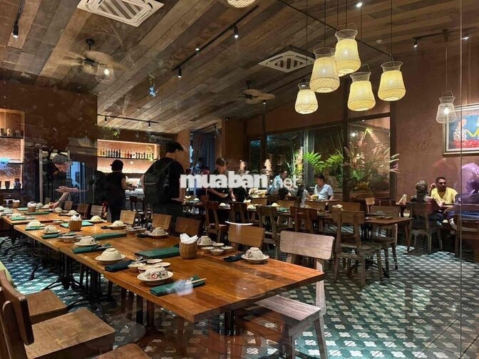 Biệt thự mặt tiền Trần Cao Vân Quận 1 sát Hồ Con Rùa - 10x40m trệt