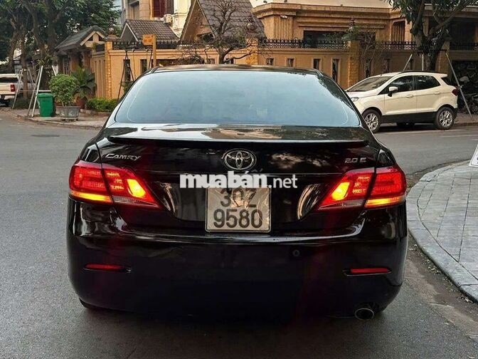 Toyota Camry 2.0 Nhập khẩu 2010 Đen