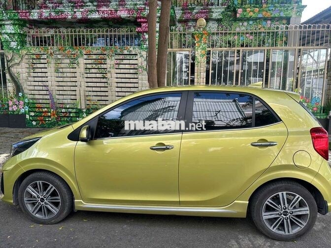 Kia Morning 2021 GT-Line 8888 km Vàng