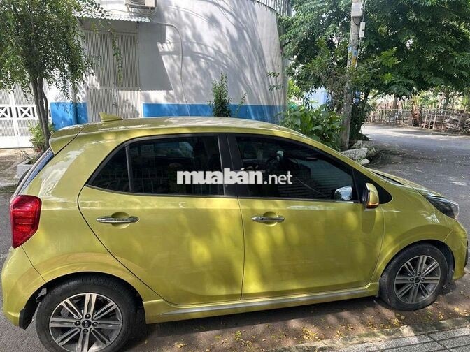 Kia Morning 2021 GT-Line 8888 km Vàng