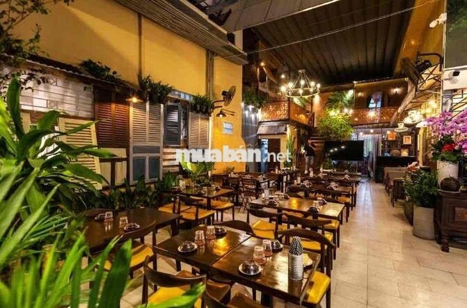 Biệt thự mặt tiền Trần Cao Vân Quận 1 sát Hồ Con Rùa - 10x40m trệt