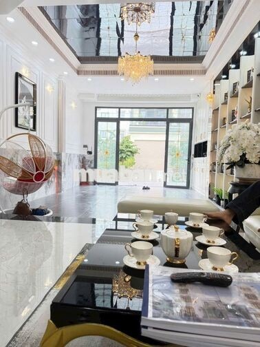 🏡 SIÊU PHẨM NHÀ PHỐ QUẬN 7 – CÓ THANG MÁY, GARA Ô TÔ – GIÁ 17,9 TỶ 🏡