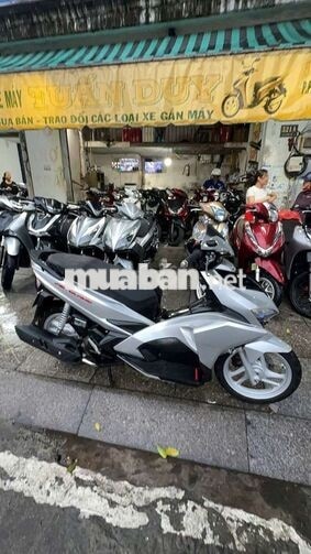 Honda Air Blade 2017 màu bạc đã sử dụng