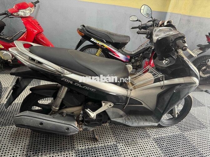 Honda Air Blade Fi 2012 màu Đen (gia re )