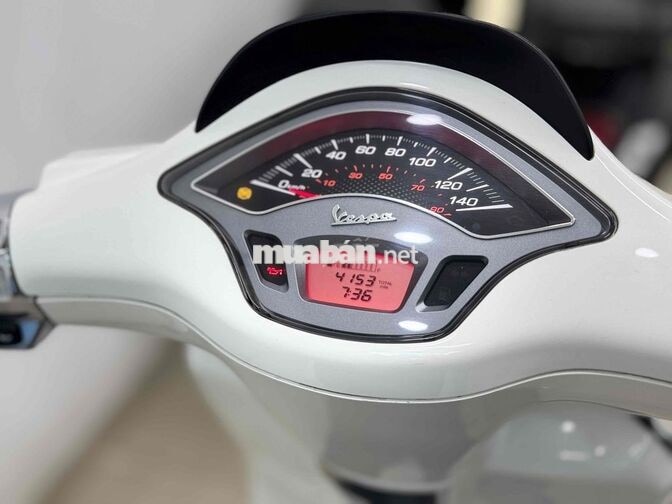 Piaggio Sprint S125 2022 Trắng vài ngàn km