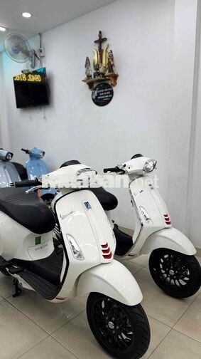 Piaggio Sprint S125 2022 Trắng vài ngàn km