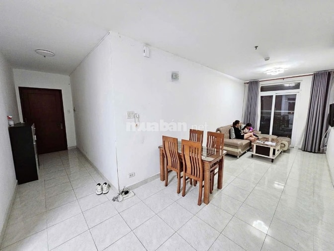 chung cư Nguyễn Ngọc Phương, BT, 2p ngủ, nội thất, 13triệu