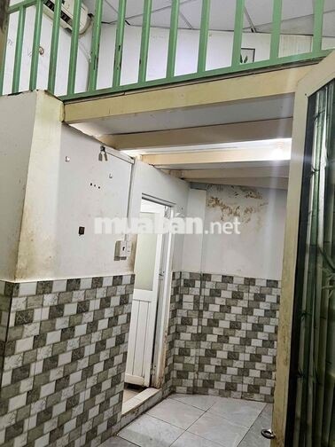 Phòng trọ có gác ở phường hạnh thông