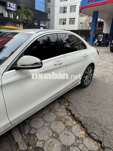 Mercedes C200 2017 10 vạn màu Trắng
