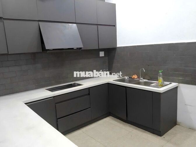 Cần cho thuê nhà góc 2MT 250A Nguyễn Xí P.26 Q.Bình Thạnh