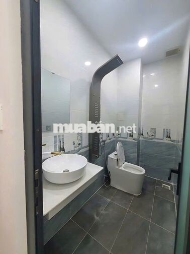 Cần cho thuê nhà góc 2MT 250A Nguyễn Xí P.26 Q.Bình Thạnh