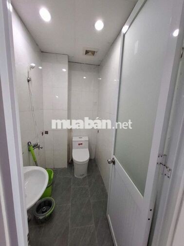 Cần cho thuê căn hộ HQC 35 Hồ Học Lãm, 2PN, nội thất đẹp, hướng mát