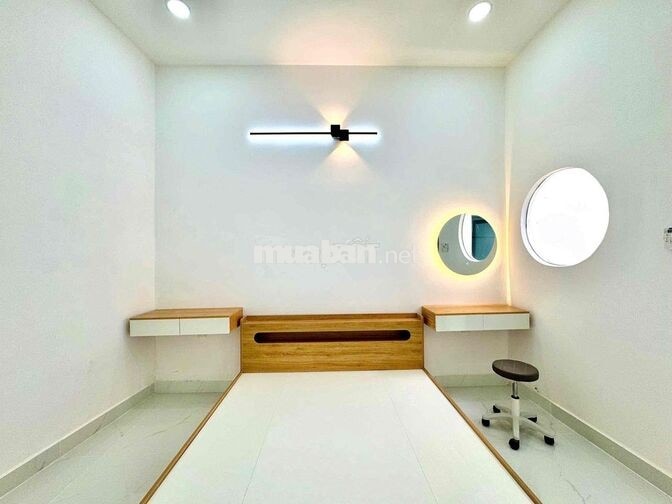 Nhà bán chính chủ Huỳnh Văn Nghệ, 39m2, Hẻm xe hơi, nội thất đầy đủ