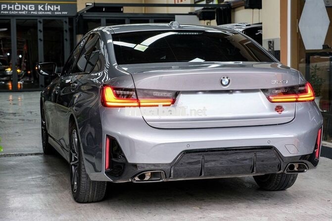 BMW 320i Sportline LCI 2024 Xám nội thất Đỏ