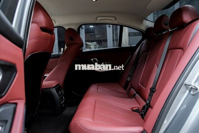 BMW 320i Sportline LCI 2024 Xám nội thất Đỏ