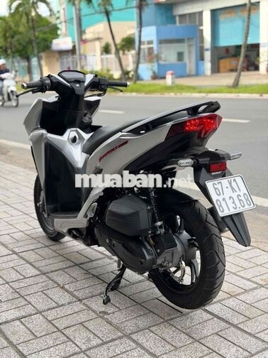 Honda Vario 150 màu Bạc Porsche biển 67 máy zin