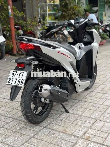 Honda Vario 150 màu Bạc Porsche biển 67 máy zin