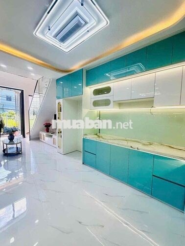 chính chủ bán nhà xe hơi tới nhà hẻm 1627 huỳnh tấn phát