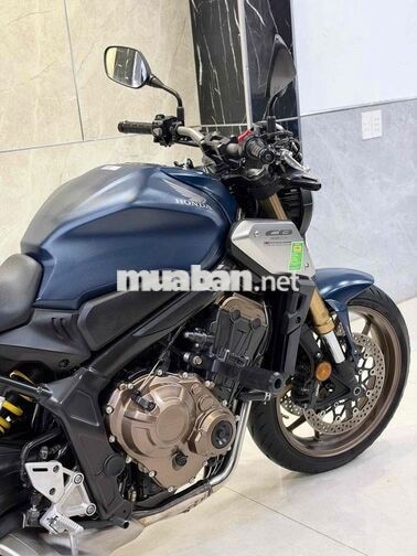Honda CB650R 2021 màu Xanh