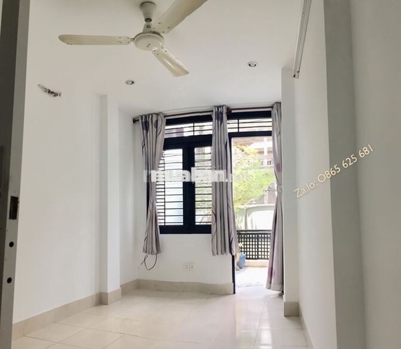 Cho Thuê Nhà Mặt Tiền Tại Cô Giang, Phường 1, Quận Phú Nhuận