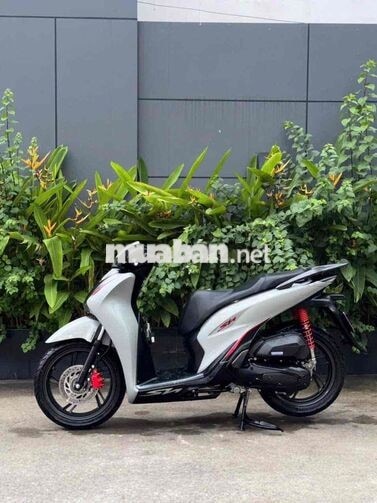 Honda SH 125 2024 ABS 12126 km Xám