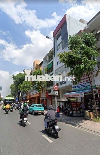 Thời trang - Spa 130 Khánh Hội, Q4. Dt: 6x20m, Kc: trệt lửng 4 lầu