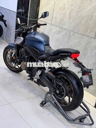 Honda CB650R 2021 màu Xanh