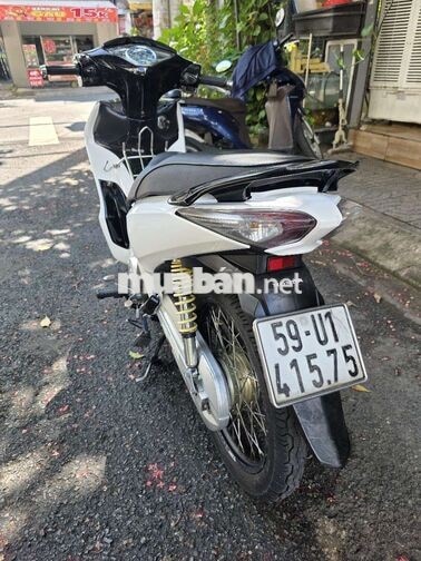 HONDA FUTURE FI 2012 TRẮNG ĐEN