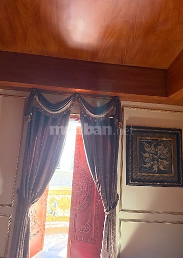 Bán nhà gấp gần sanbay TSN HCM