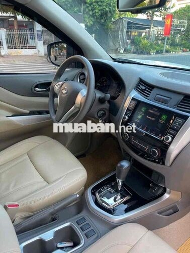 Nissan Navara 2019 EL A-IVI 2.5 AT 78000km Trắng