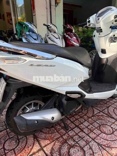Honda Lead 2017 màu Trắng