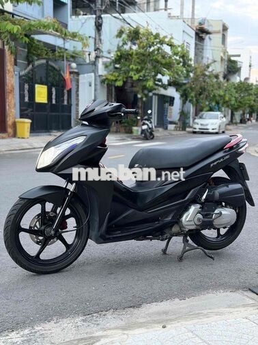 Suzuki Impulse 2017 màu Đen
