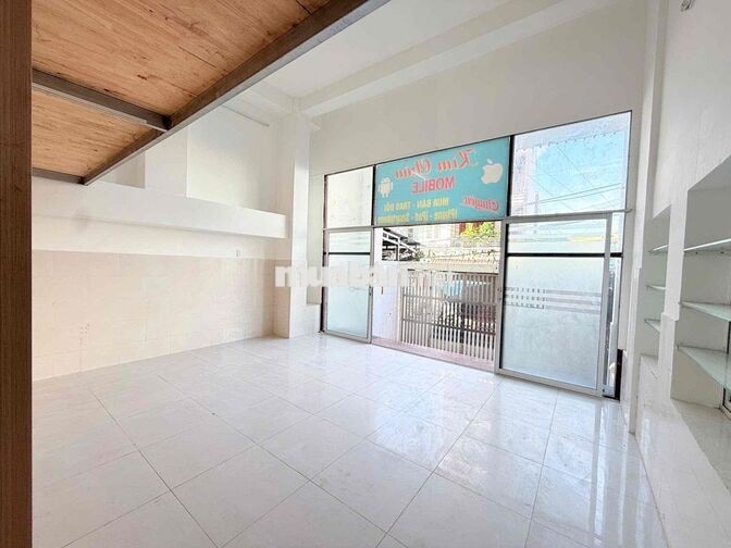 ✨ MẶT BẰNG BAO ĐẸP CÓ CHỖ Ở LẠI NGAY EMART 2