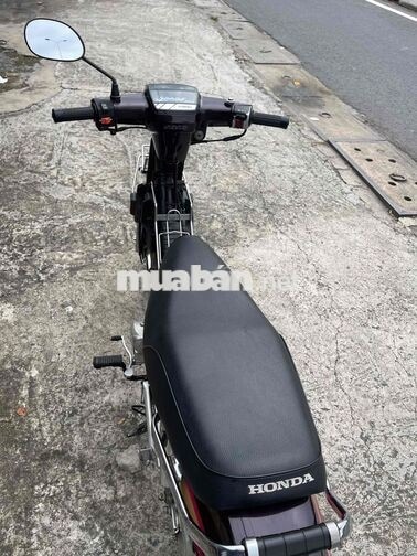 Honda Super Dream màu Tím