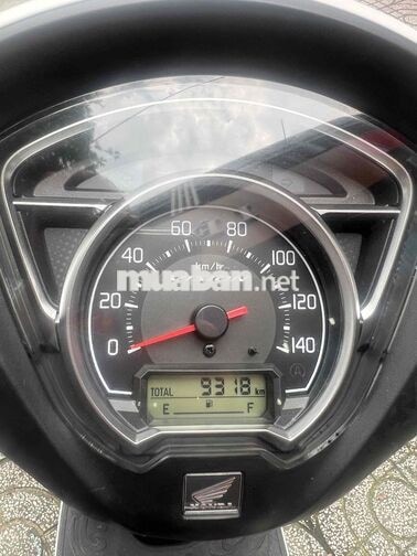 Honda Vision 9318 km màu Trắng