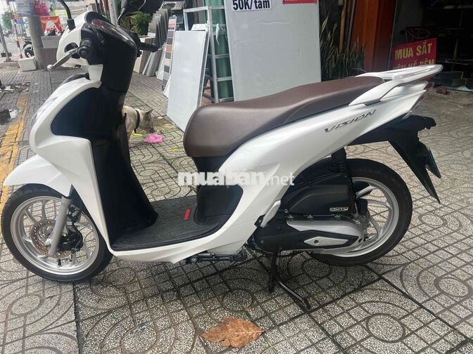 Honda Vision 9318 km màu Trắng