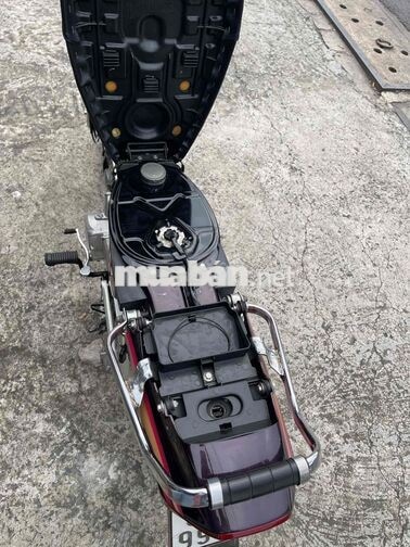 Honda Super Dream màu Tím