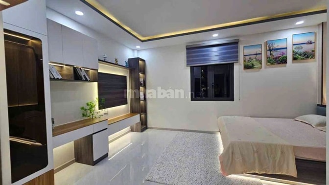 Bán nhà Hoàng Quốc Việt,nội thất xịn mới 100%, dân trí cao ,giảm 600tr
