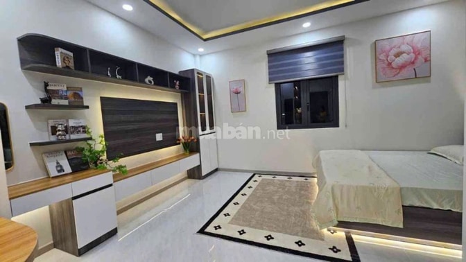 Bán nhà Hoàng Quốc Việt,nội thất xịn mới 100%, dân trí cao ,giảm 600tr