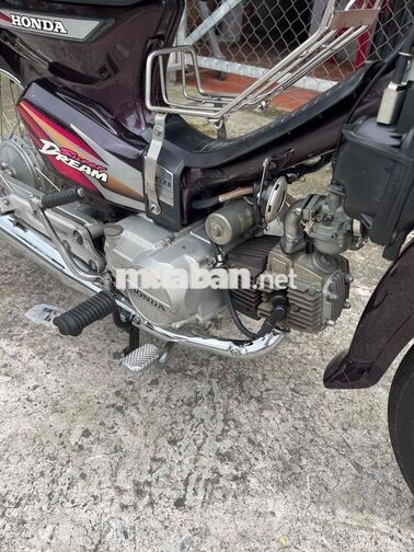 Honda Super Dream màu Tím
