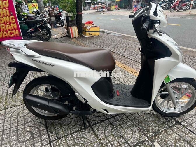 Honda Vision 9318 km màu Trắng