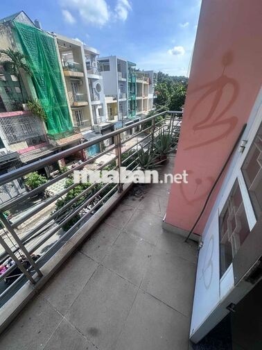 Nhà gđ ở cần chia lại phòng cho thuê ạ