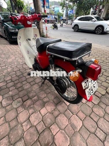 Honda Cub 50 Đỏ trắng